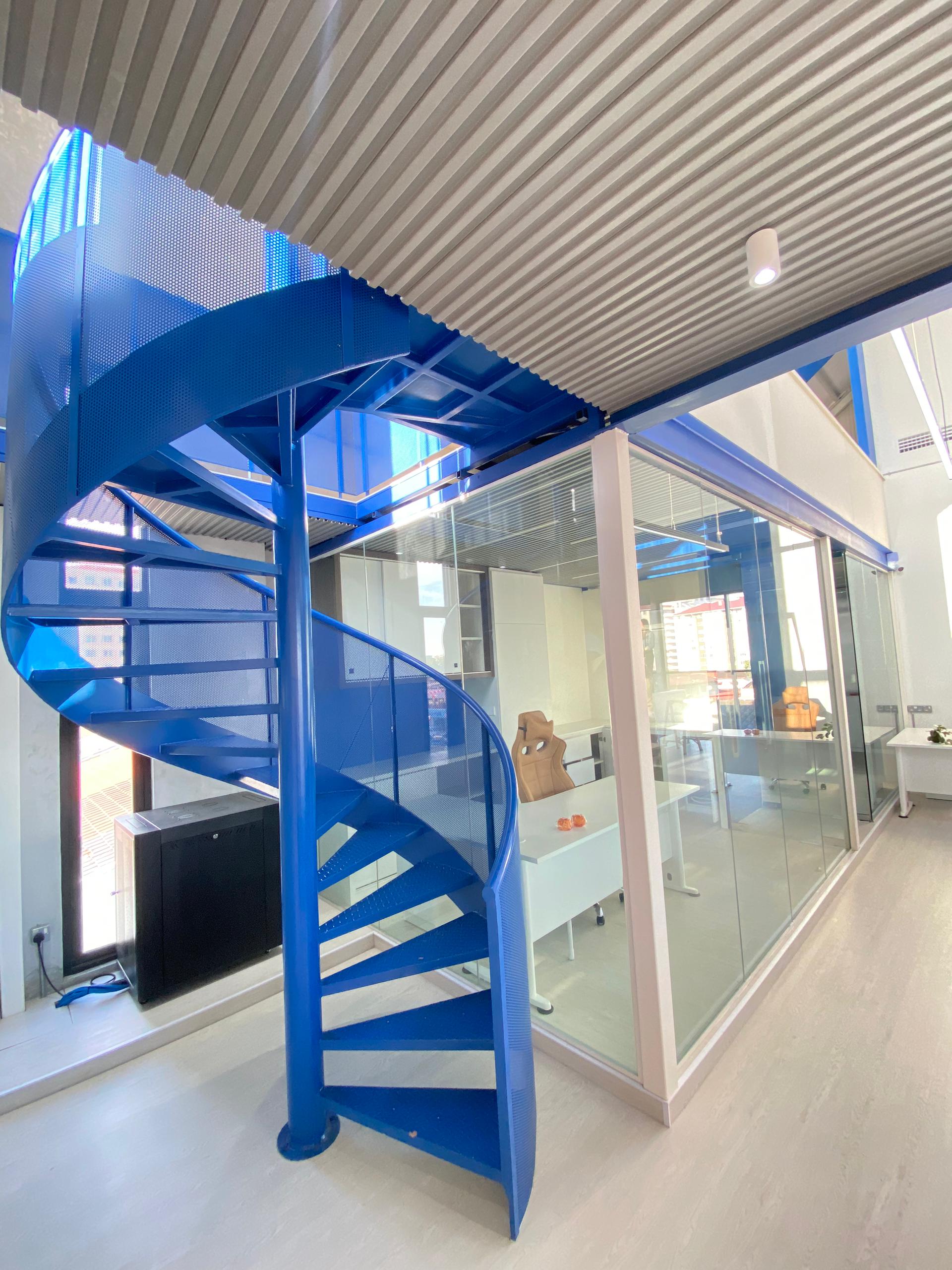 Design Gallery 1 spiral blue 2